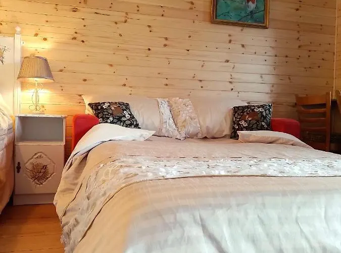 Holiday home Robins Rest *